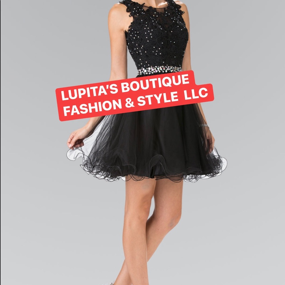 Vestido corto elegante